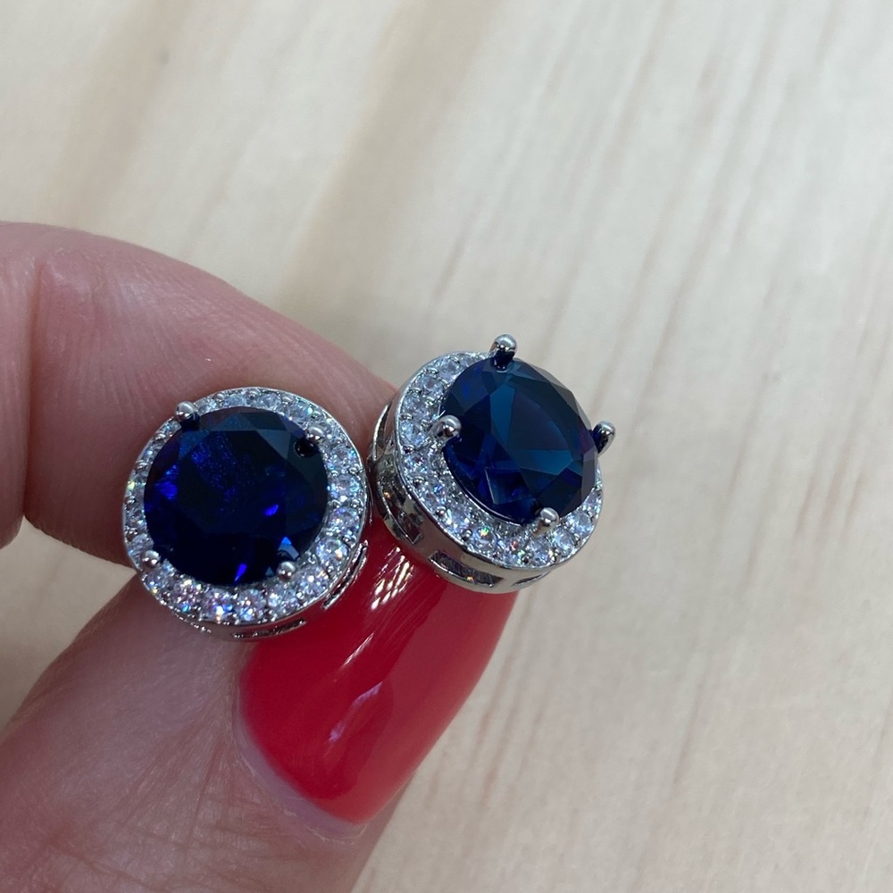 🌟 Gold Plated Blue CZ Stud Earrings - Picture 2 of 4